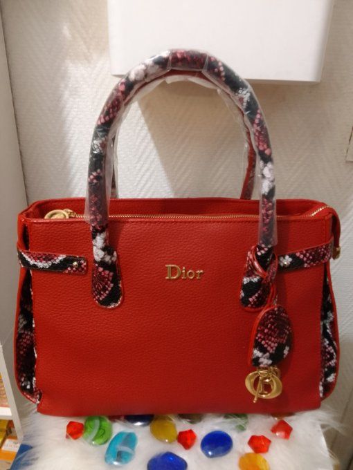 Dior rouge en cuir 