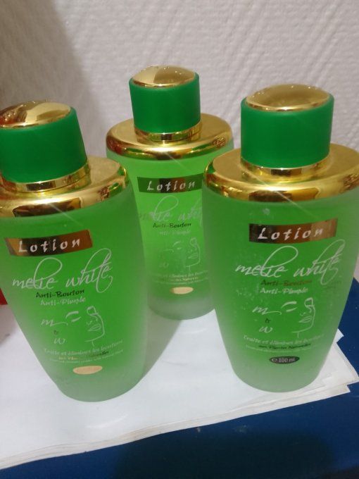 Melie White lotion verte anti tâches anti acné.anti bouton.